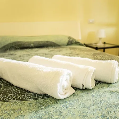 Confortevole Per Due Con Servizi Inclusi Apartman *