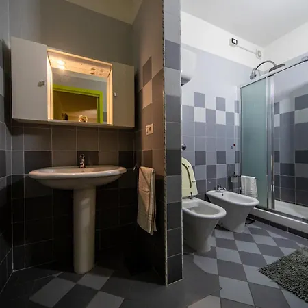 Confortevole Per Due Con Servizi Inclusi Apartman *